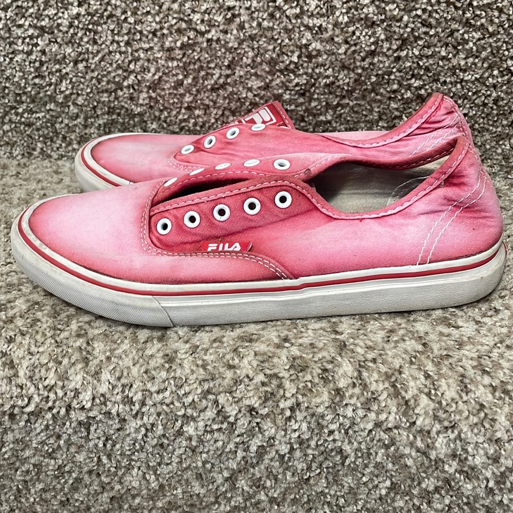 Women’s Bleach Dye Red Fila Shoes